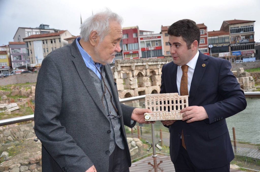 Tarihçi Prof. Dr. İlber Ortaylı, 2000 Yıllık Tarihi Sarıkaya Roma Hamamını Ziyaret Etti